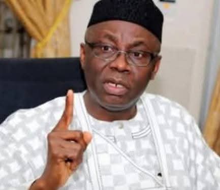 “You And Your Supporters Will Be Hit with a Migraine” – Pastor Tunde Bakare Told Goodluck Jonathan As Late Buhari and President Tinubu Opposed Fuel Subsidy Removal in 2012